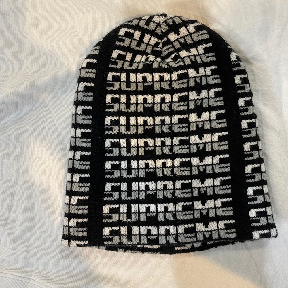 Supreme Repeat Beanie Black FW17